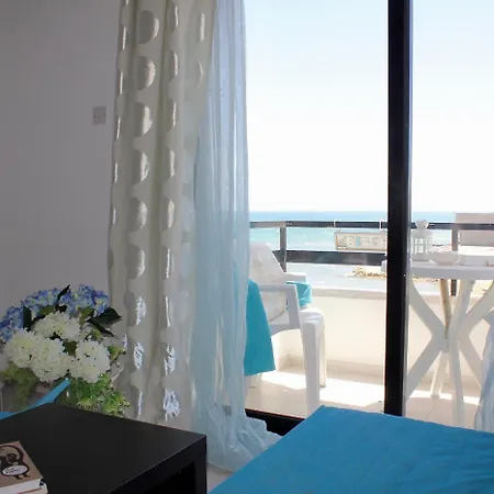 Zenobia Beach Apartment