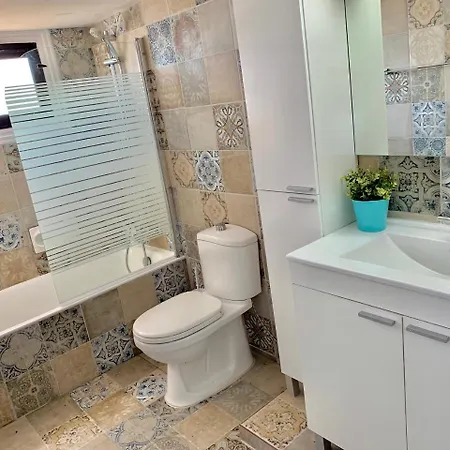 Zenobia Beach Apartment *