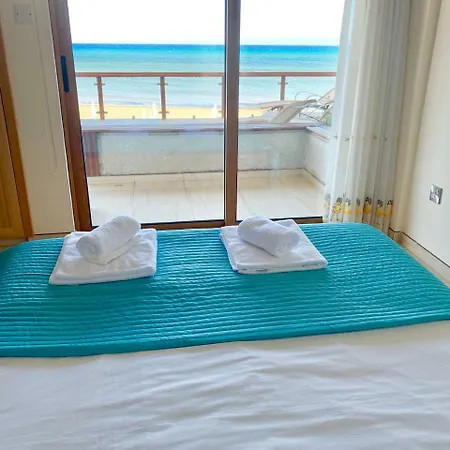 Zenobia Beach Apartment *