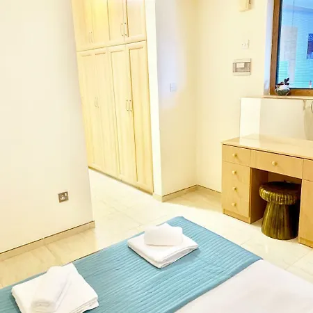 Zenobia Beach Apartment