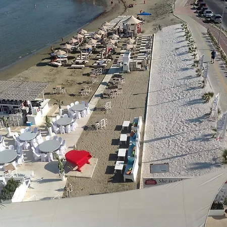 Lägenhet Zenobia Beach *